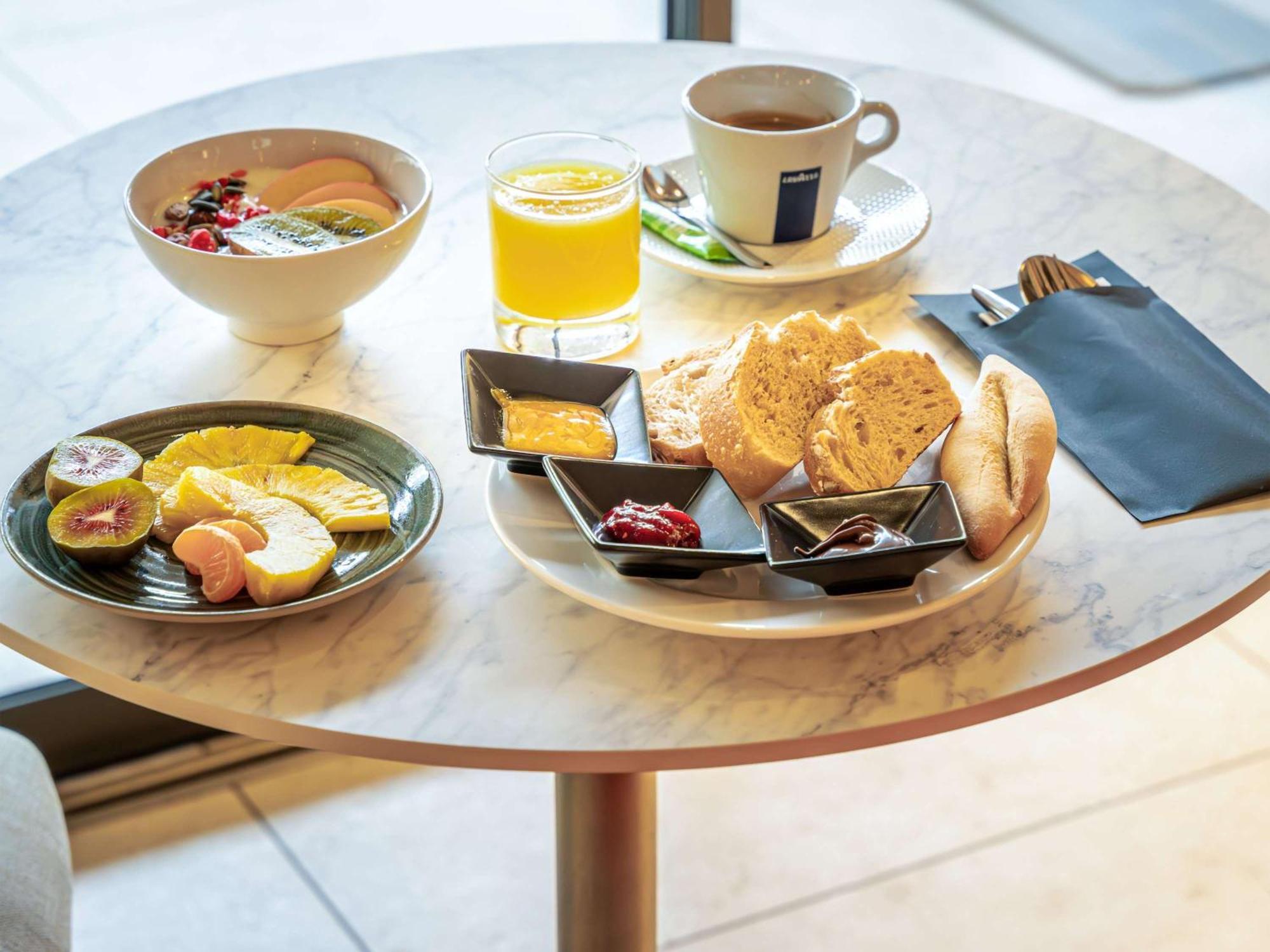 Mercure Avignon Gare Tgv Εξωτερικό φωτογραφία